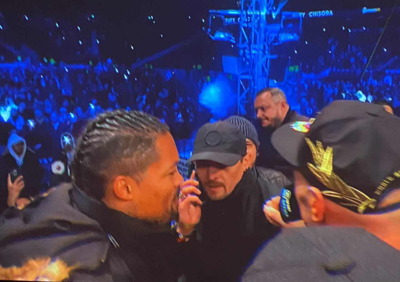 Not a single F*** Given - This is what fans love about Oleksandr Usyk's phone call, while Tyson Fury screams in front of his face