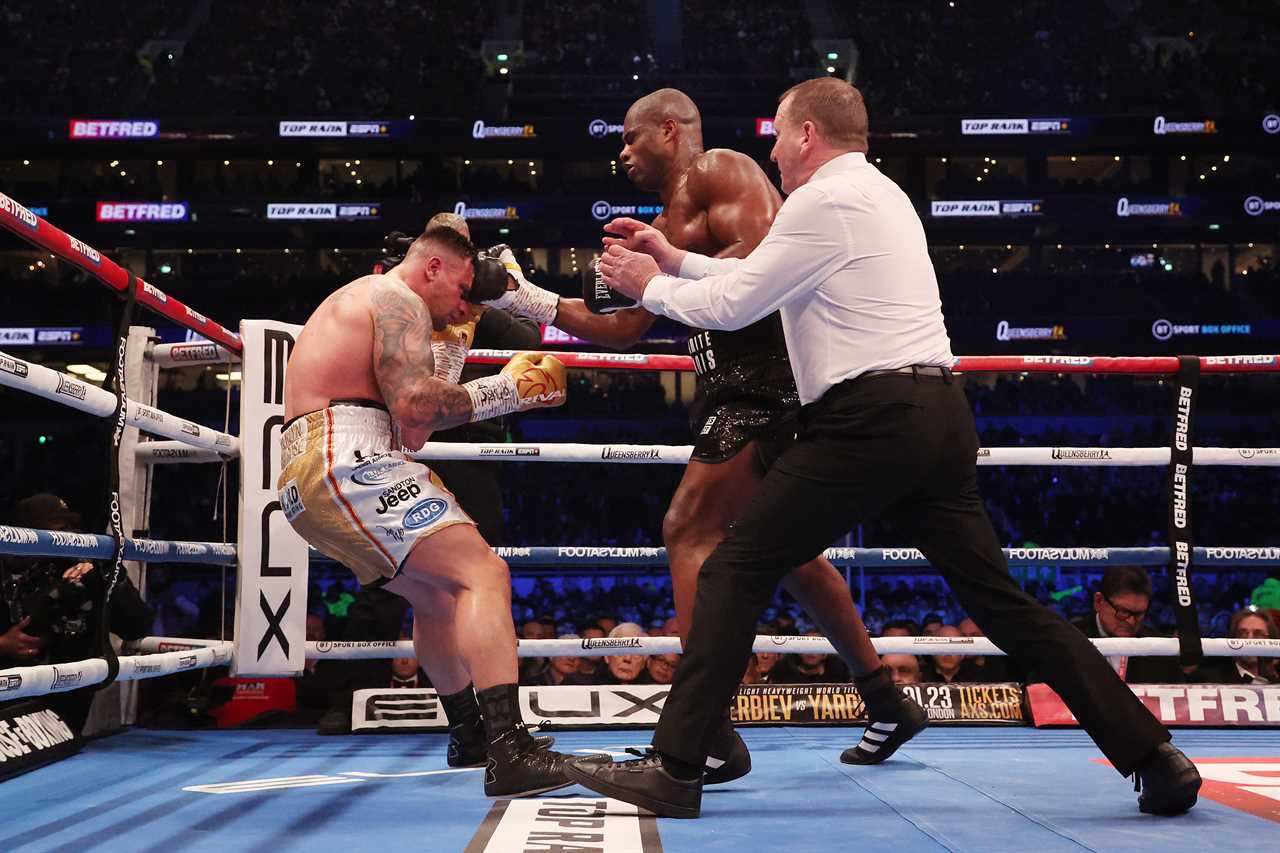 Daniel Dubois fans claim that the fight is 'fixed' because the first round ends 12 second early after he has been knocked down THREE more times.