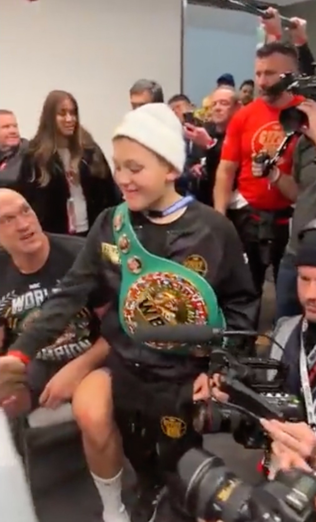 Watch the heartwarming moment Tyson Fury meets Derek Chisora to share burgers after a brutal fight