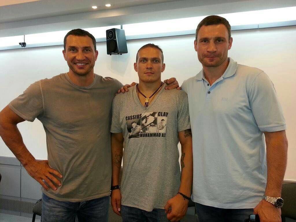 Oleksandr Usyk seeks the advice of legendary Klitschko brothers, and warns that he is 'coming to Tyson Fury'