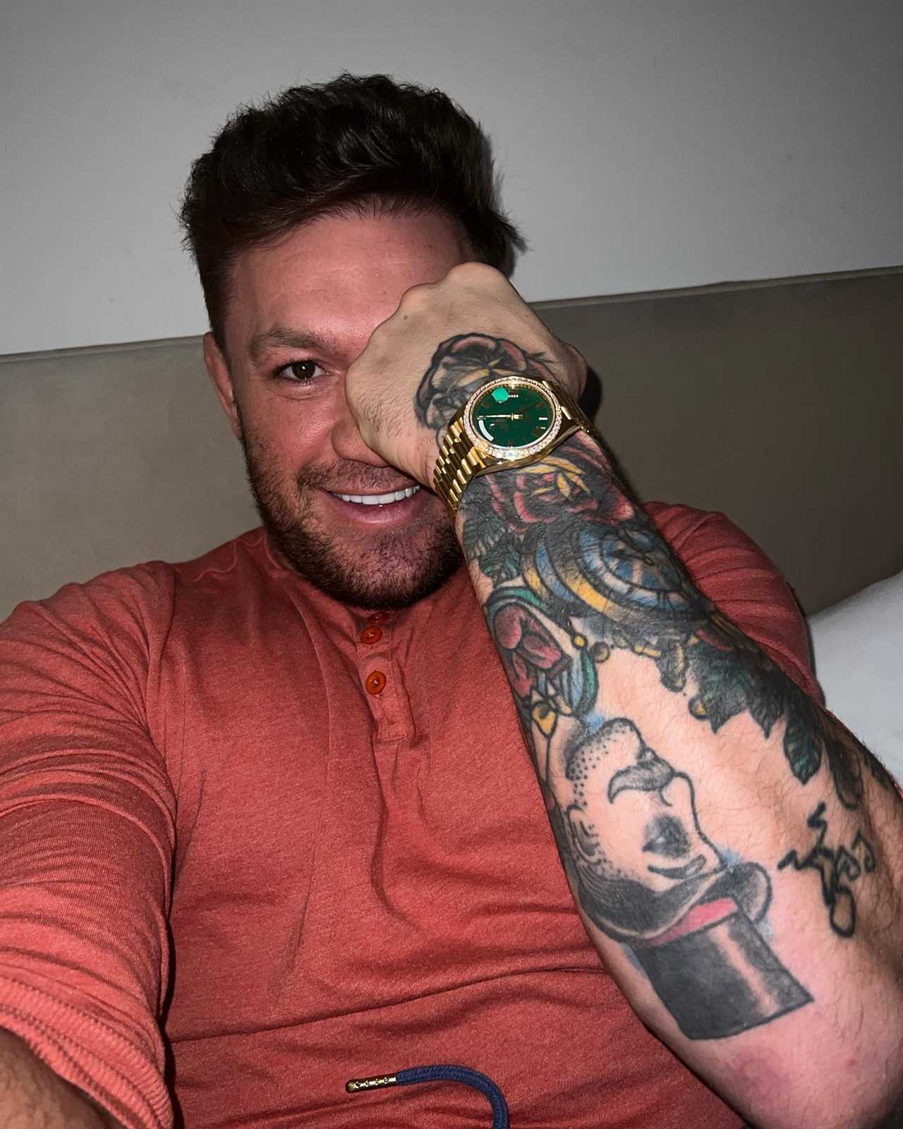 Fans are concerned about Conor McGregor, UFC star who chokes himself while showing off his PS70k Rolex at a now-deleted photo