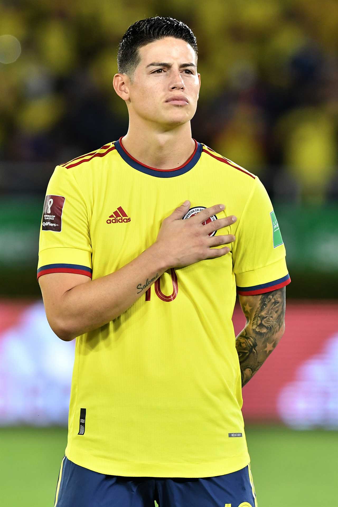 Kendra Lust, Porn Star and champion of female fighters such as Paige VanZant angers UFC Wags. She was also linked to James Rodriguez
