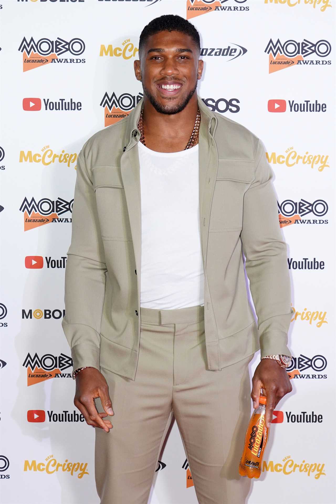 Anthony Joshua said he didn't fit into Tyson Fury’s 2023 plans. Joe Joyce and Daniel Dubois were offered domestic dust-ups