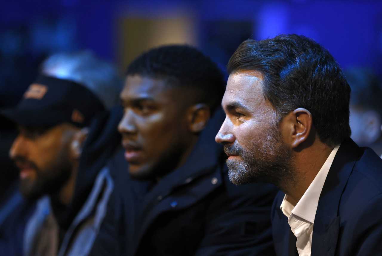 Anthony Joshua said he didn't fit into Tyson Fury’s 2023 plans. Joe Joyce and Daniel Dubois were offered domestic dust-ups