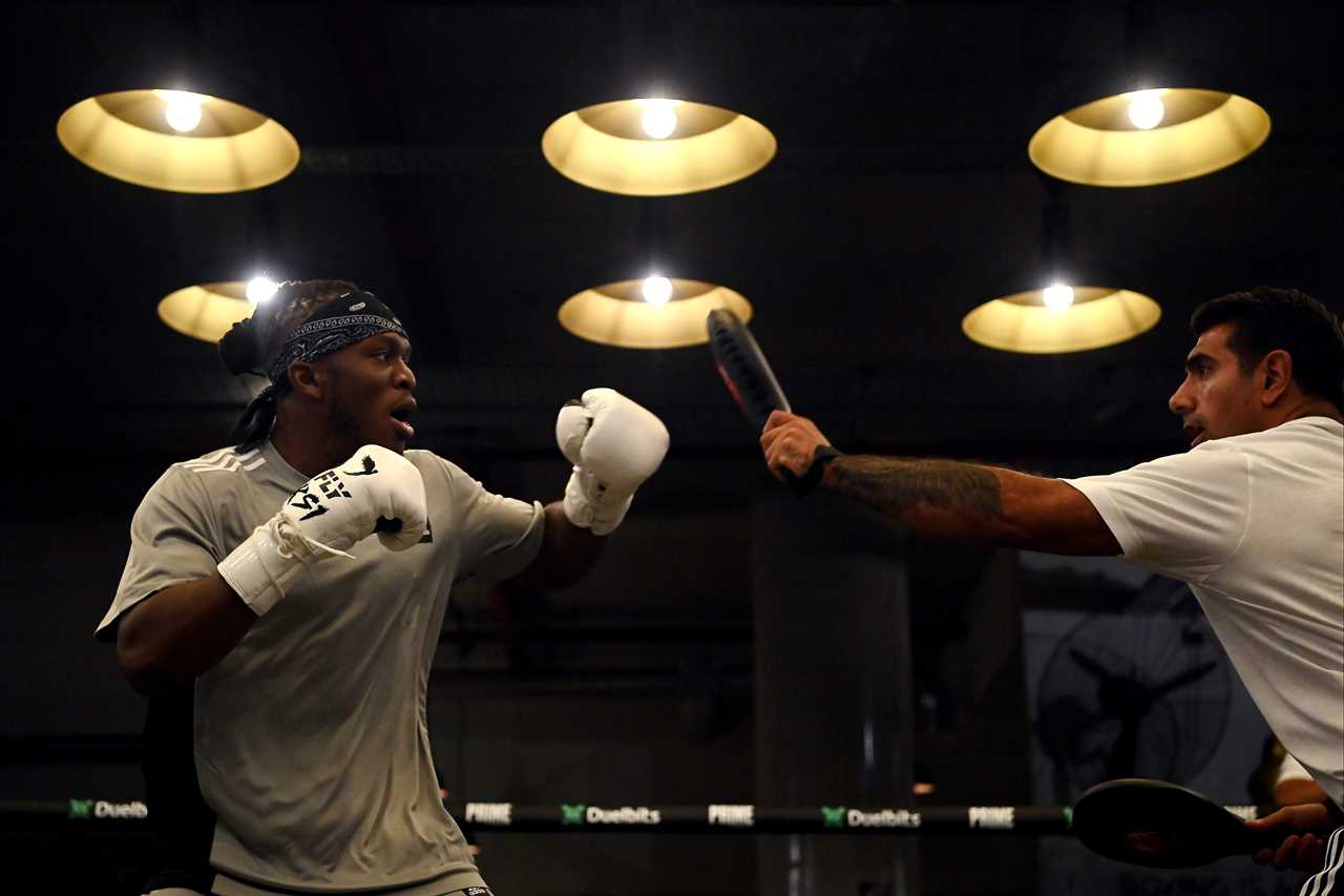 As he prepares to fight Faze Temperrr, KSI has a strict training program and diet.