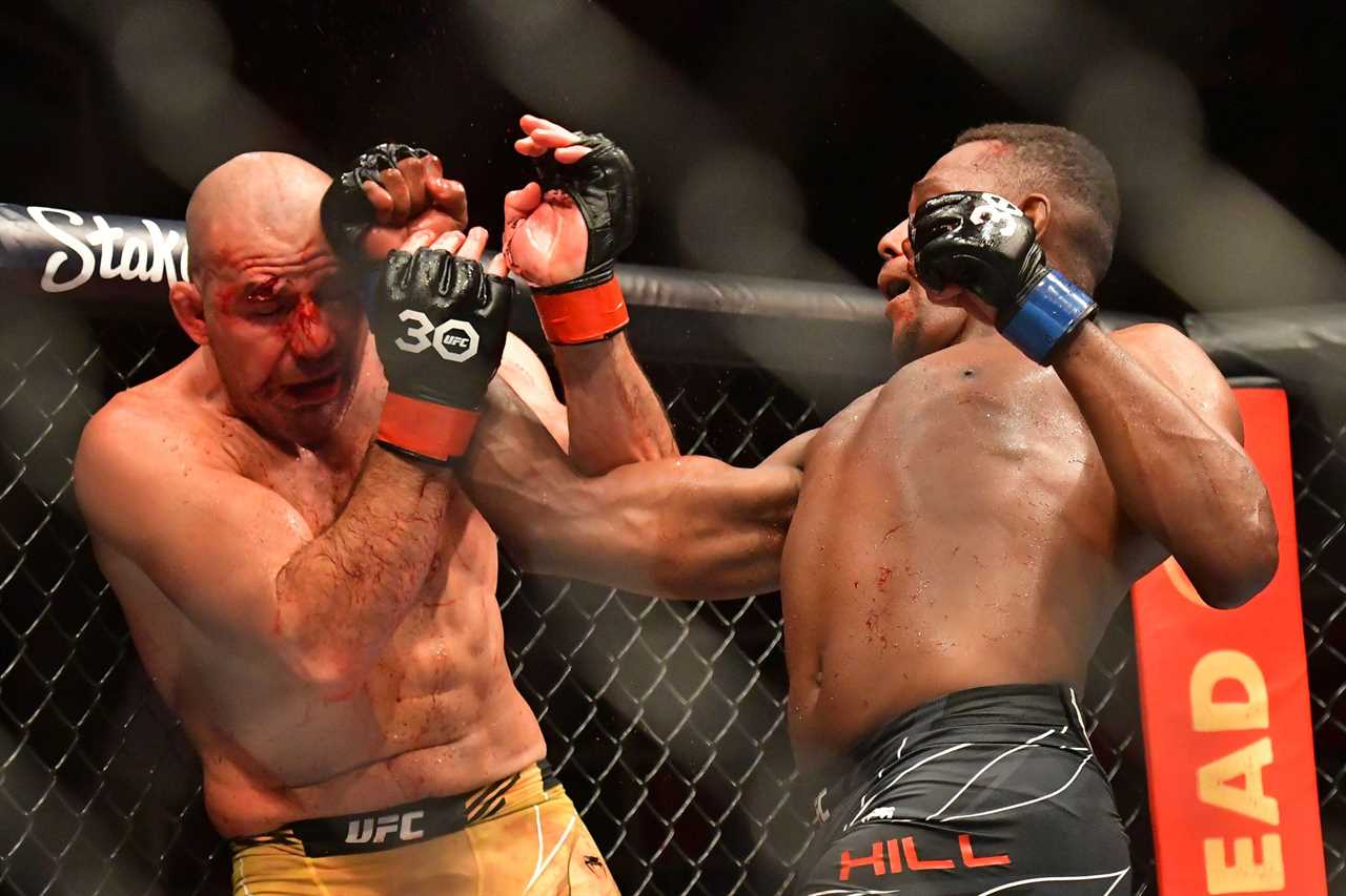 After beating Glover Teixeira, Jamahal Hill was crowned UFC 283's light heavyweight champion. This forced his rival to retire.