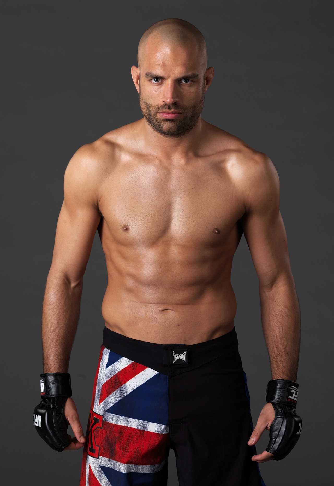James Wilks is an ex-MMA fighter.