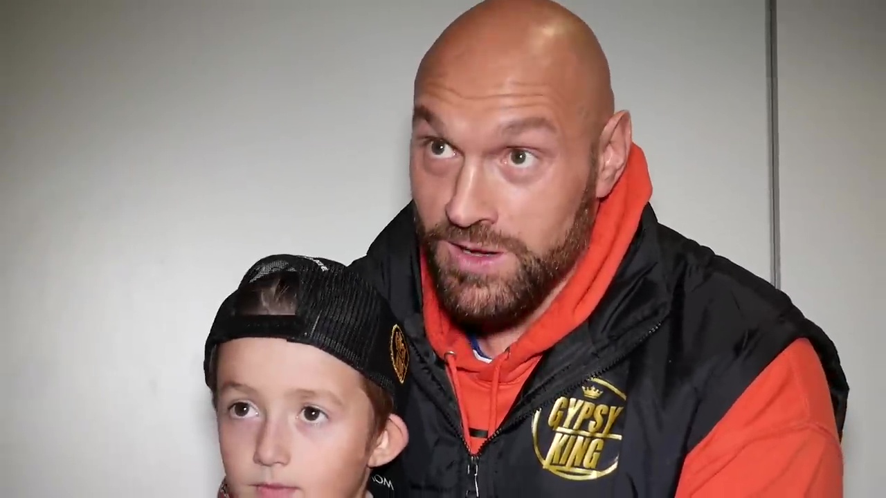 Tyson Fury's sons are savage Jake Paul live on TV, and refuse to take a picture with Tommy's rival