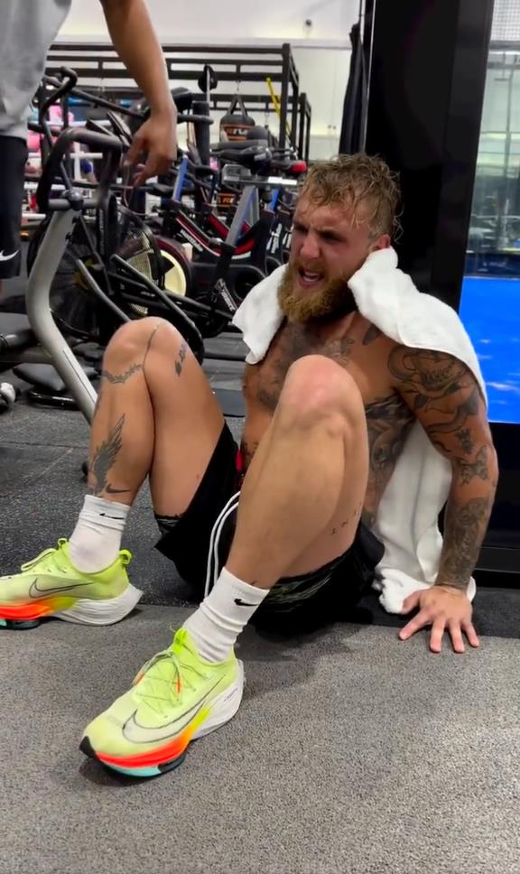As Jake Paul bulks up for the Tommy Fury fight, watch his legs shake as he does a brutal training exercise.