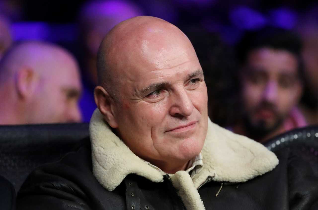 John Fury sends Jake Paul a chilling message: You're leaving on an ambulance! - Tommy prepares to fight in Saudi Arabia.
