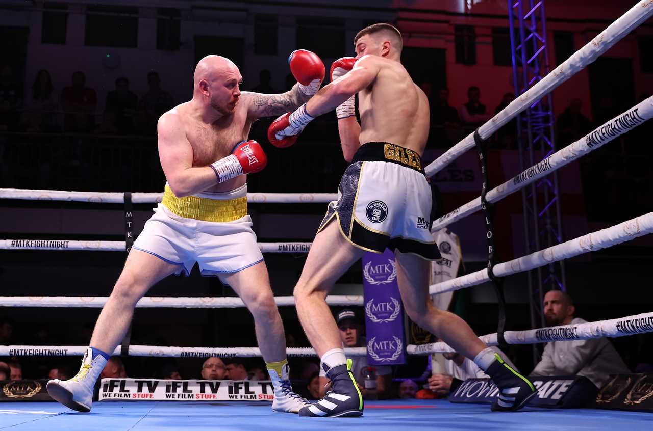 I am British boxing's worst loser, with only 13 wins from 170 fights. However, I have never been knocked out... People think I'm crazy