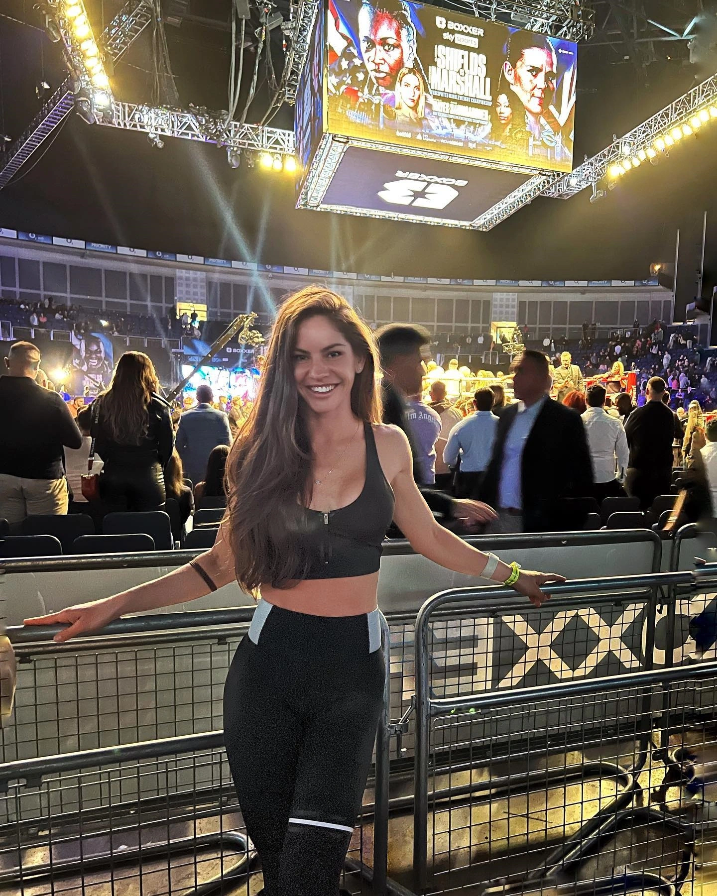 Avril Mathie, a swimsuit model and boxer, wants Ebanie bridges showdown. She wears skimpy clothes for weigh-ins.