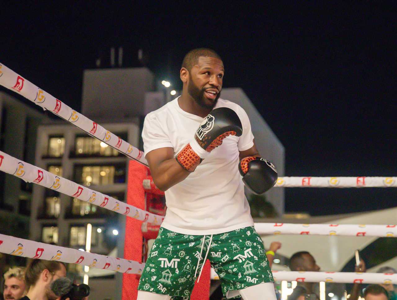 Floyd Mayweather names his five favorite boxers, while Mike Tyson and Muhammad Ali are controversially ignored