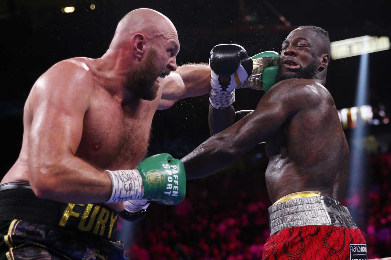 John Fury claims Tyson beat Usyk in the first round... but it isn't Wilder or Klitschko.