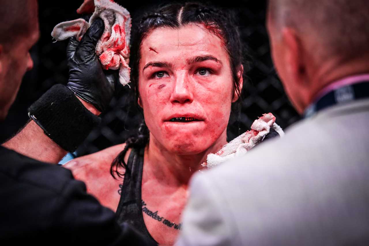 Sinead Kavanagh shares the advice Conor McGregor gave to her after sustaining a knee injury. She is aiming for her dream Bellator return in Dublin.