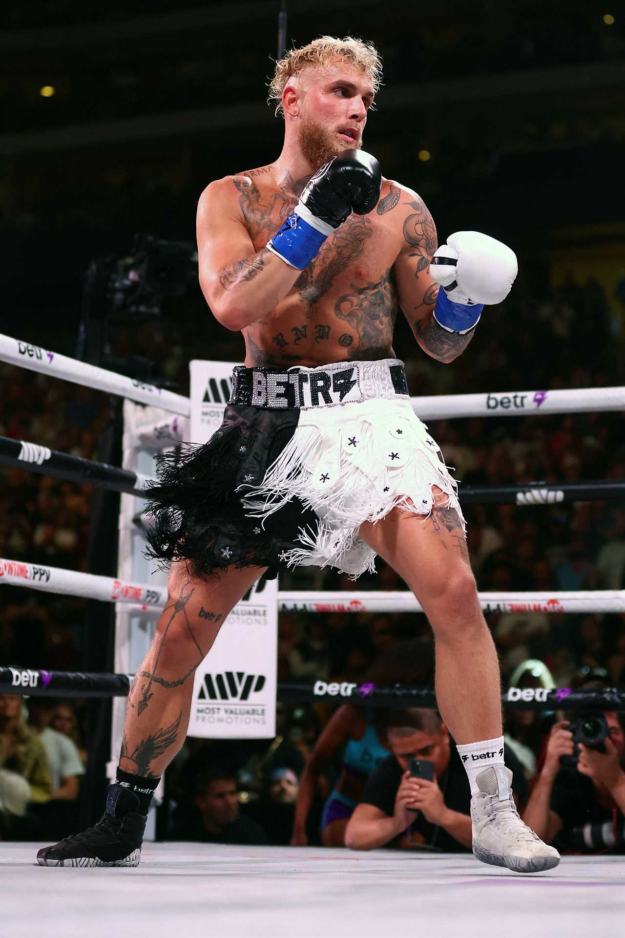 Ex-sparring partner Jake Paul insinuated that he would urge him to fight Oleksandr Uzyk if he defeats Tommy Fury.