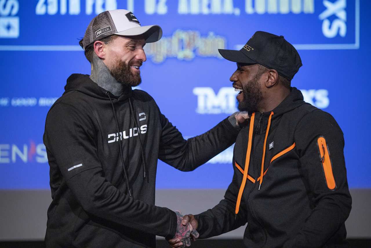Floyd Mayweather vs Aaron Chalmers: What are the rounds and can you win by knockout.
