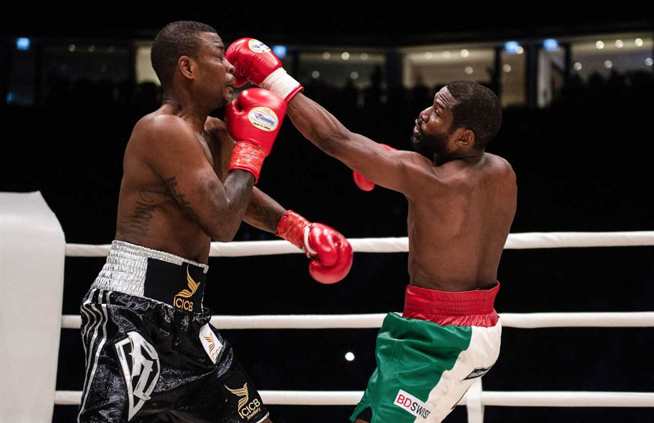 Floyd Mayweather vs Aaron Chalmers: What are the rounds and can you win by knockout.