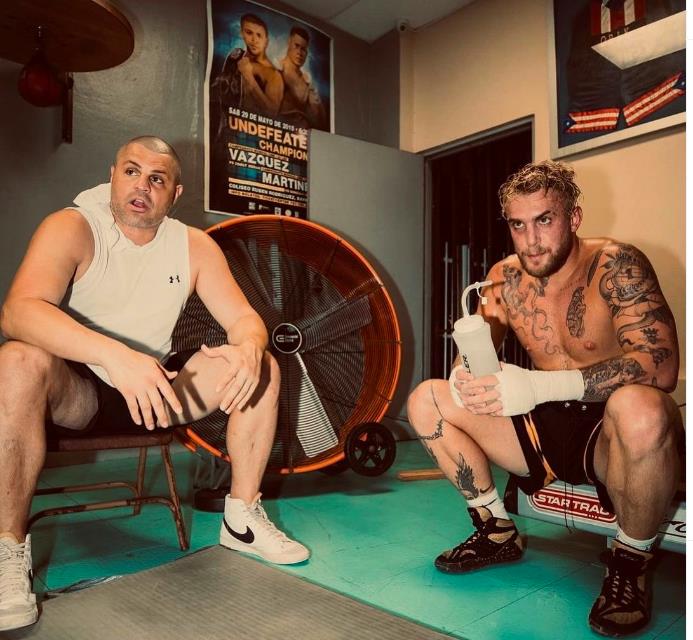 I don't care about what he says - Jake Paul's Coach Tommy Fury claims that Tommy Fury is no puncher, and makes claims of breaking jaws at the gym.