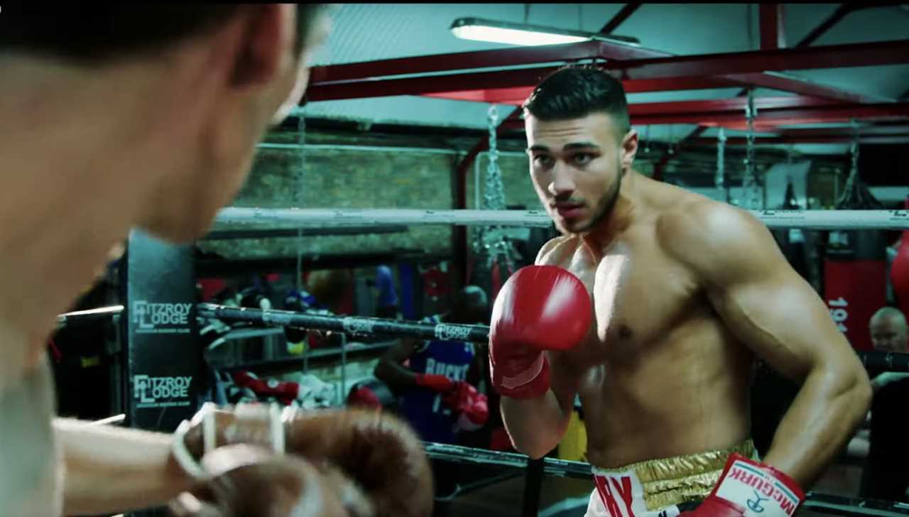 How did Tommy Fury get started boxing?