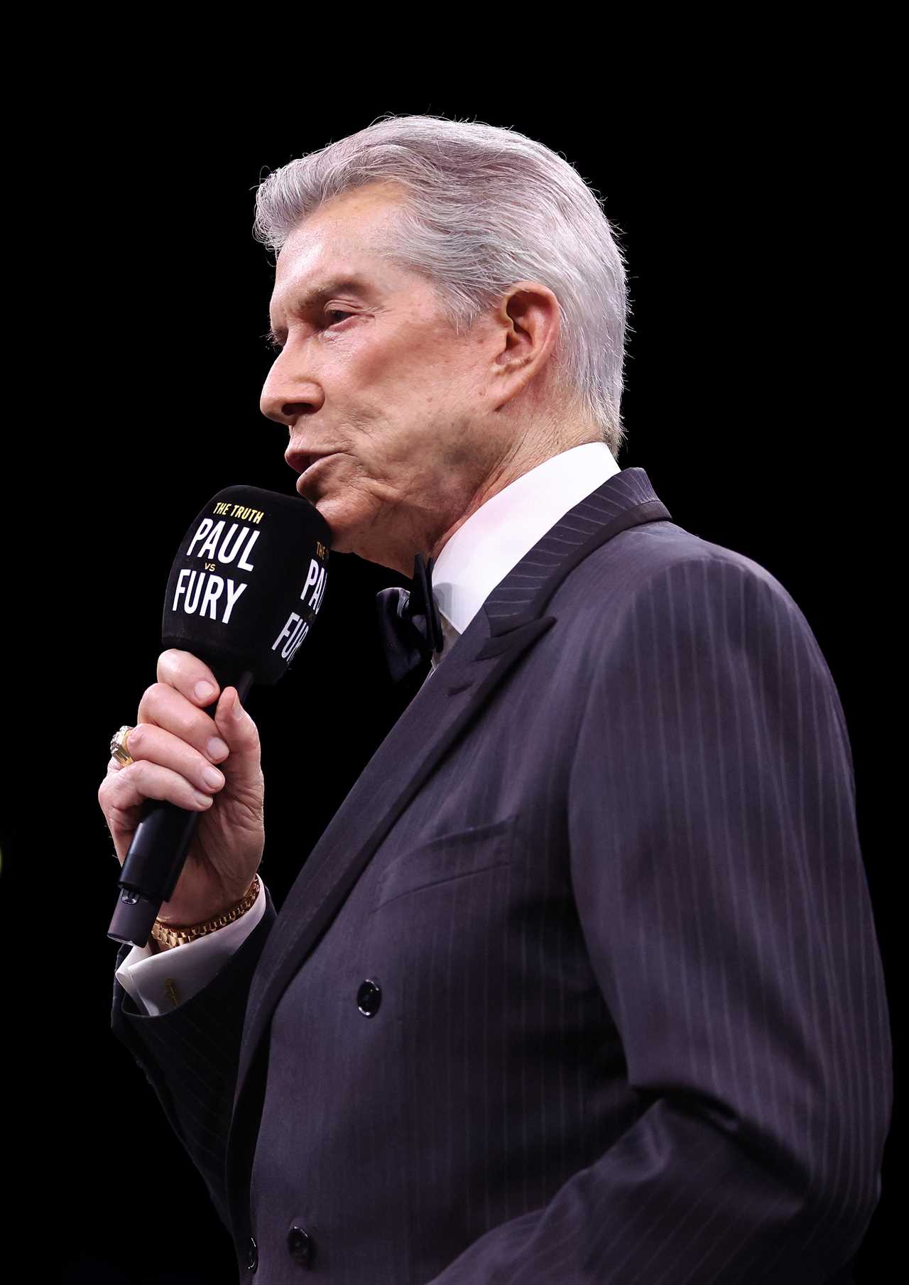 Fans stunned by legendary announcer Michael Buffer's gaffe