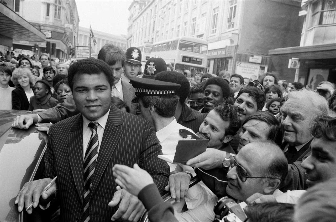Sad tale of Muhammad Ali Centre, left abandoned and covered in bird poo with smashed bars and pool tables in Birmingham