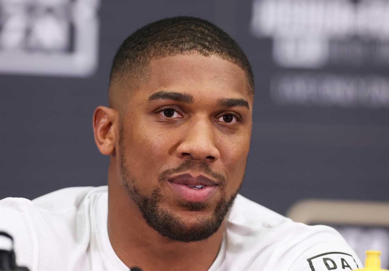 Carl Froch claims that Anthony Joshua took his eyes off of the ball and was not fully committed to boxing because of sponsorships.