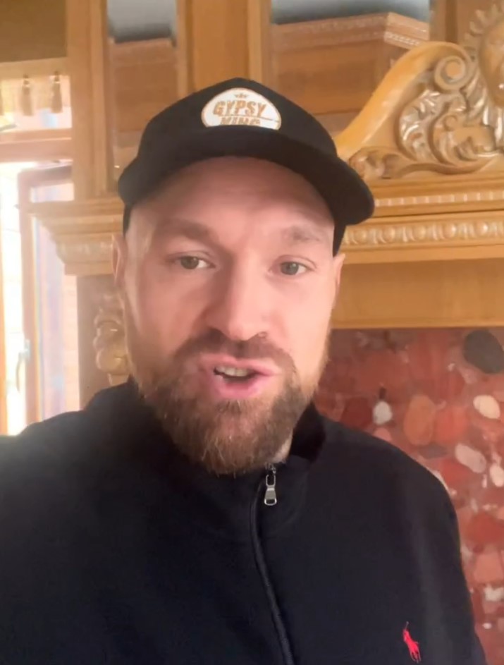 Tyson Fury offers Oleksandr Usyk new fight terms to ‘up the ante’ – but fans think he has different motive