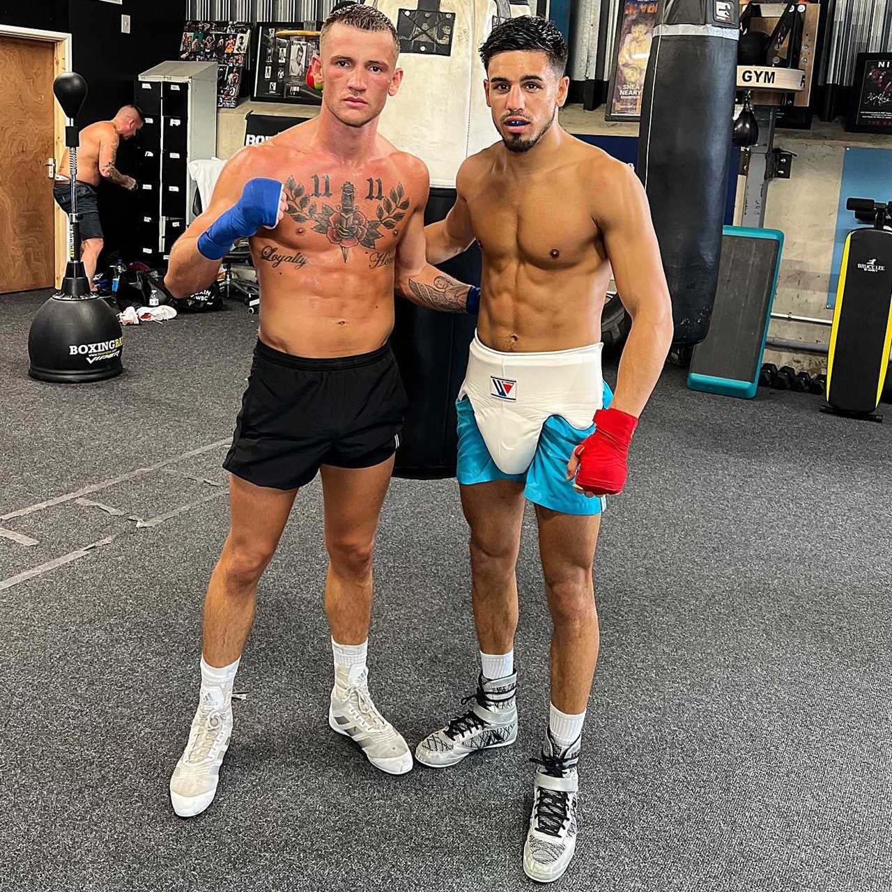Jordan Flynn is a British Sikh boxer who has never lost to Anthony Joshua's agency. He is determined to rise up the ranks.