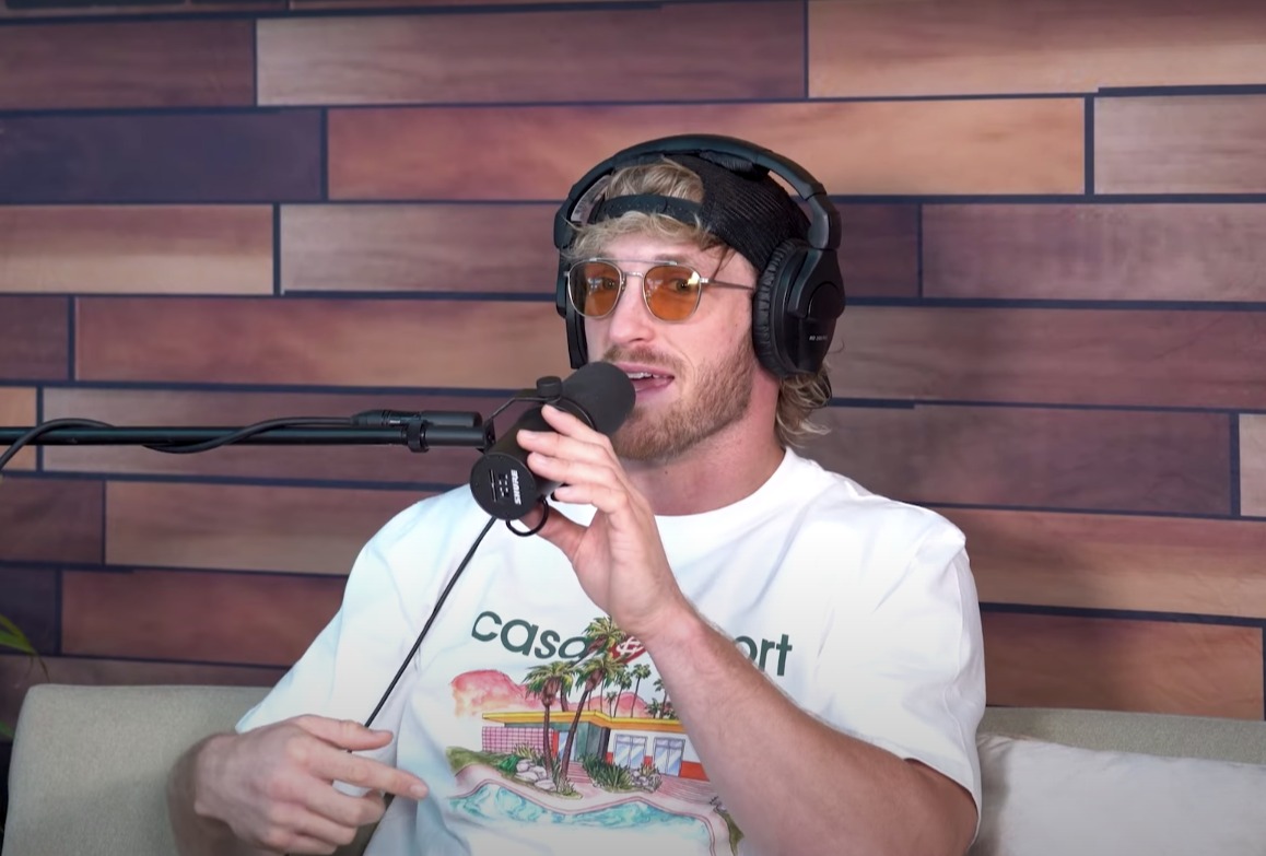 Logan Paul attempted to talk s*** and get Tommy Fury's attention during fight with his brother Jake... but it backfired.