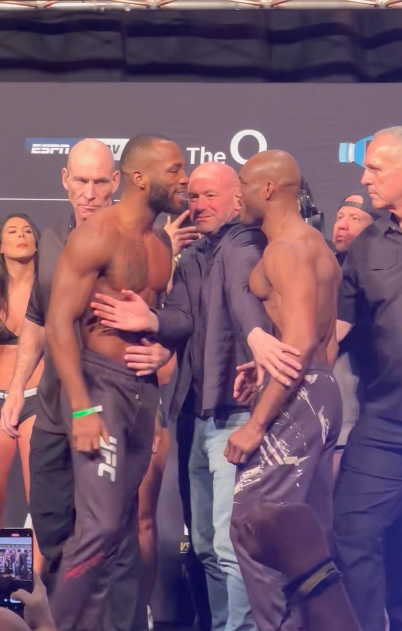 See Kamaru Usman and Leon Edwards have an intense last staredown before the UFC 286 Trilogy fight at O2 Arena