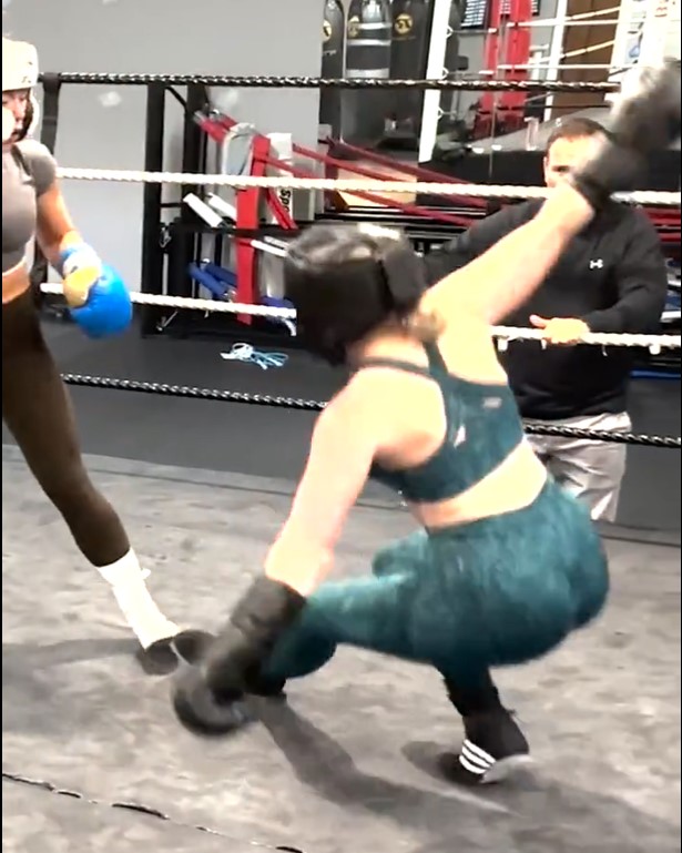 OnlyFans model Elle Brooke shows sparring footage of Amber O'Donnell, her FLOORING adult star.