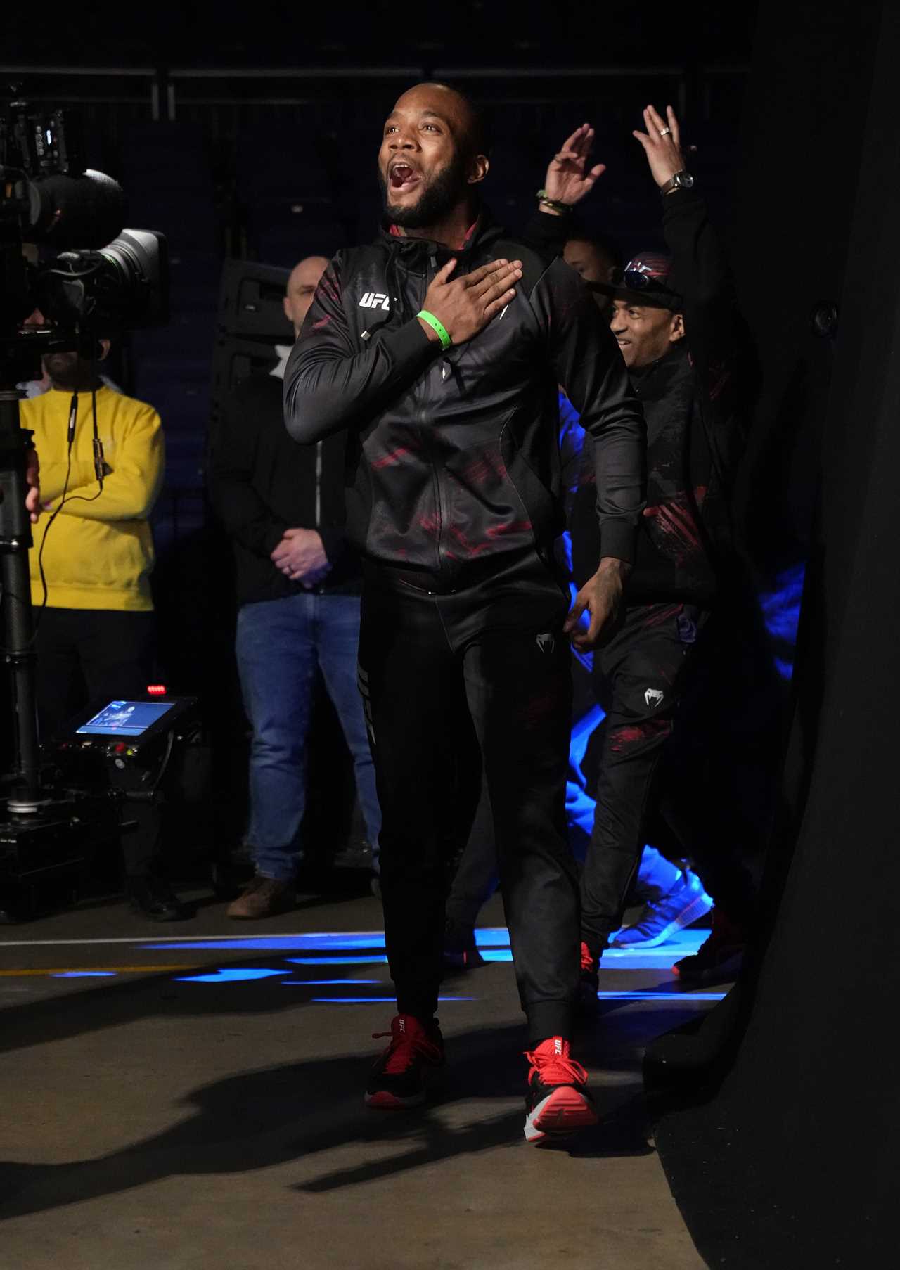 Leon Edwards was urged to take in the special atmosphere at O2 Arena before his UFC 286 trilogy fight with Kamaru Uman
