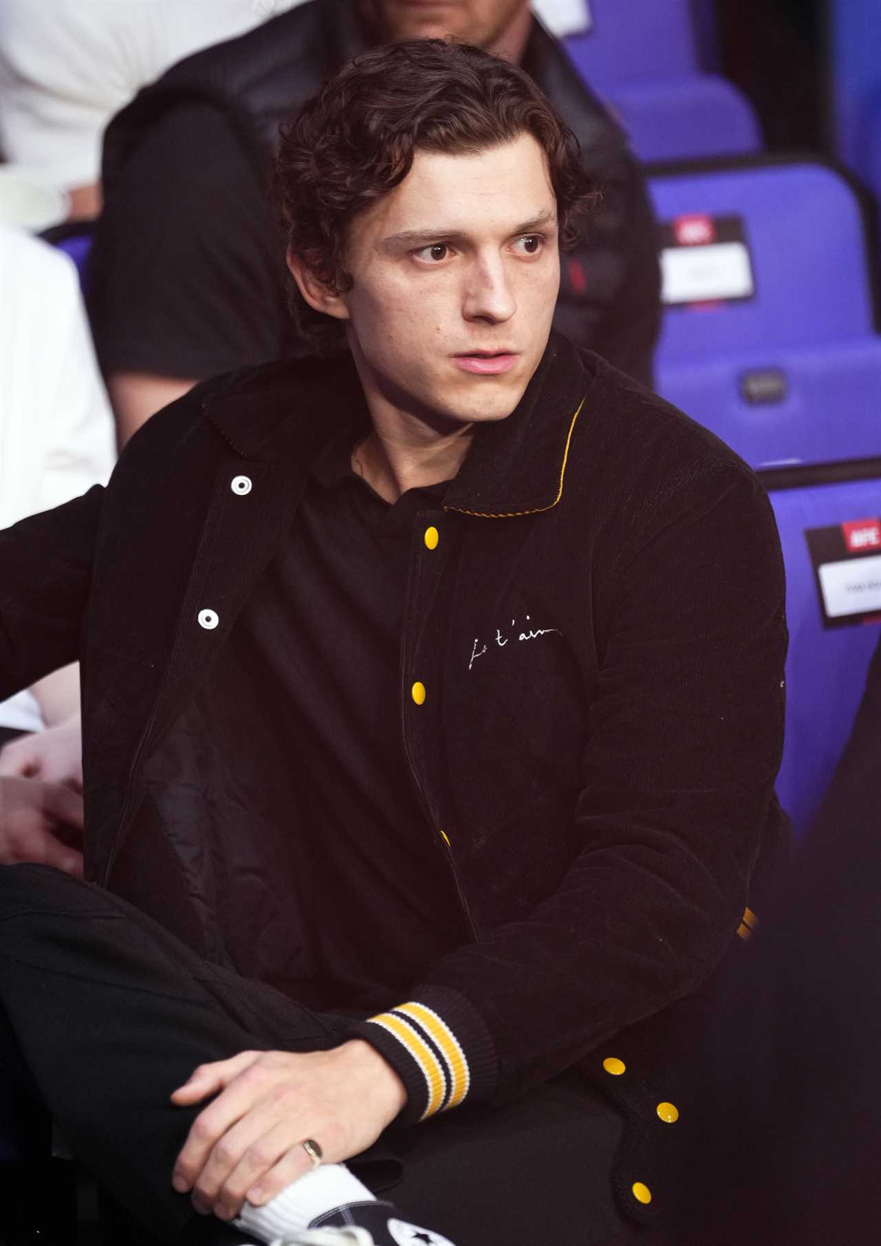 Ronnie O'Sullivan, a legend in Snooker, joins Tom Holland and KSI at UFC 286 London for Edwards vs Usman
