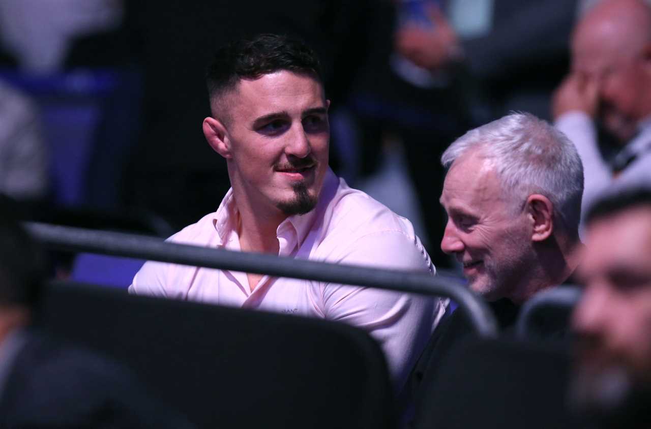 Ronnie O'Sullivan, a legend in Snooker, joins Tom Holland and KSI at UFC 286 London for Edwards vs Usman