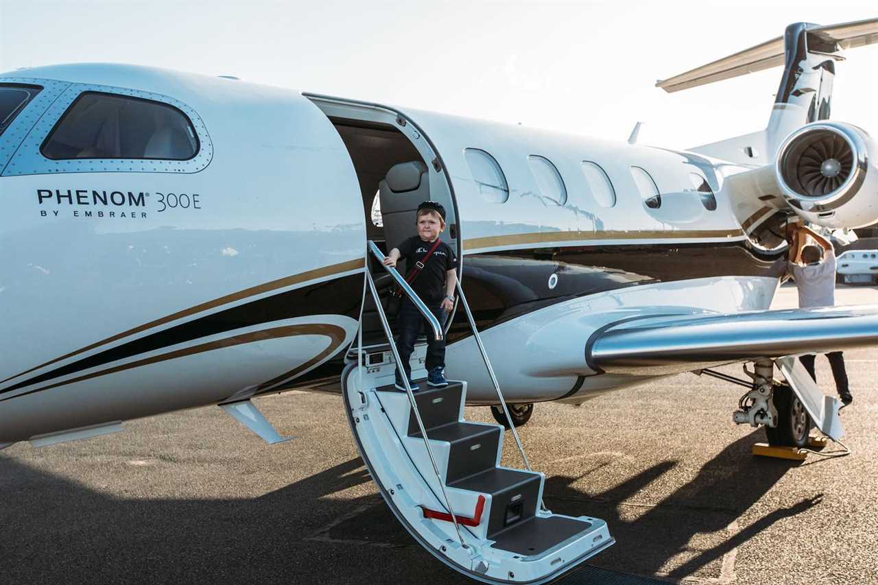 Hasbulla Magomedov's extravagant life after signing the UFC contract, with private jets and fast cars