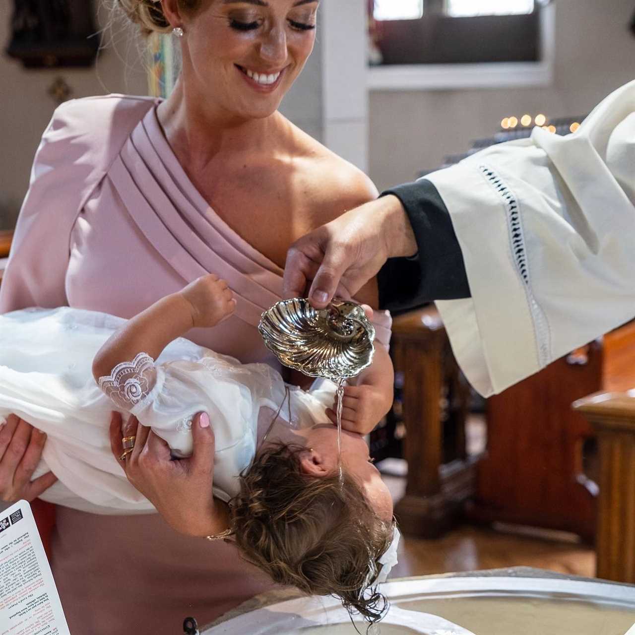 Tyson Fury seems to announce that Paris, his wife, is pregnant with their SEVENTH baby after the Usyk fight blow.