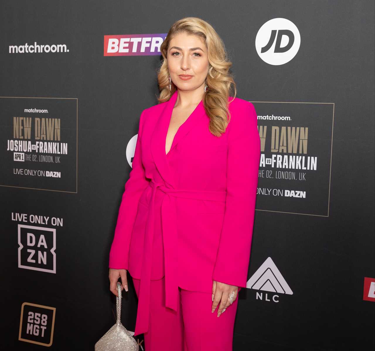 Anthony Joshua, Love Islanders and pop stars pose on the red carpet ahead of Jermaine Franklin's comeback fight.