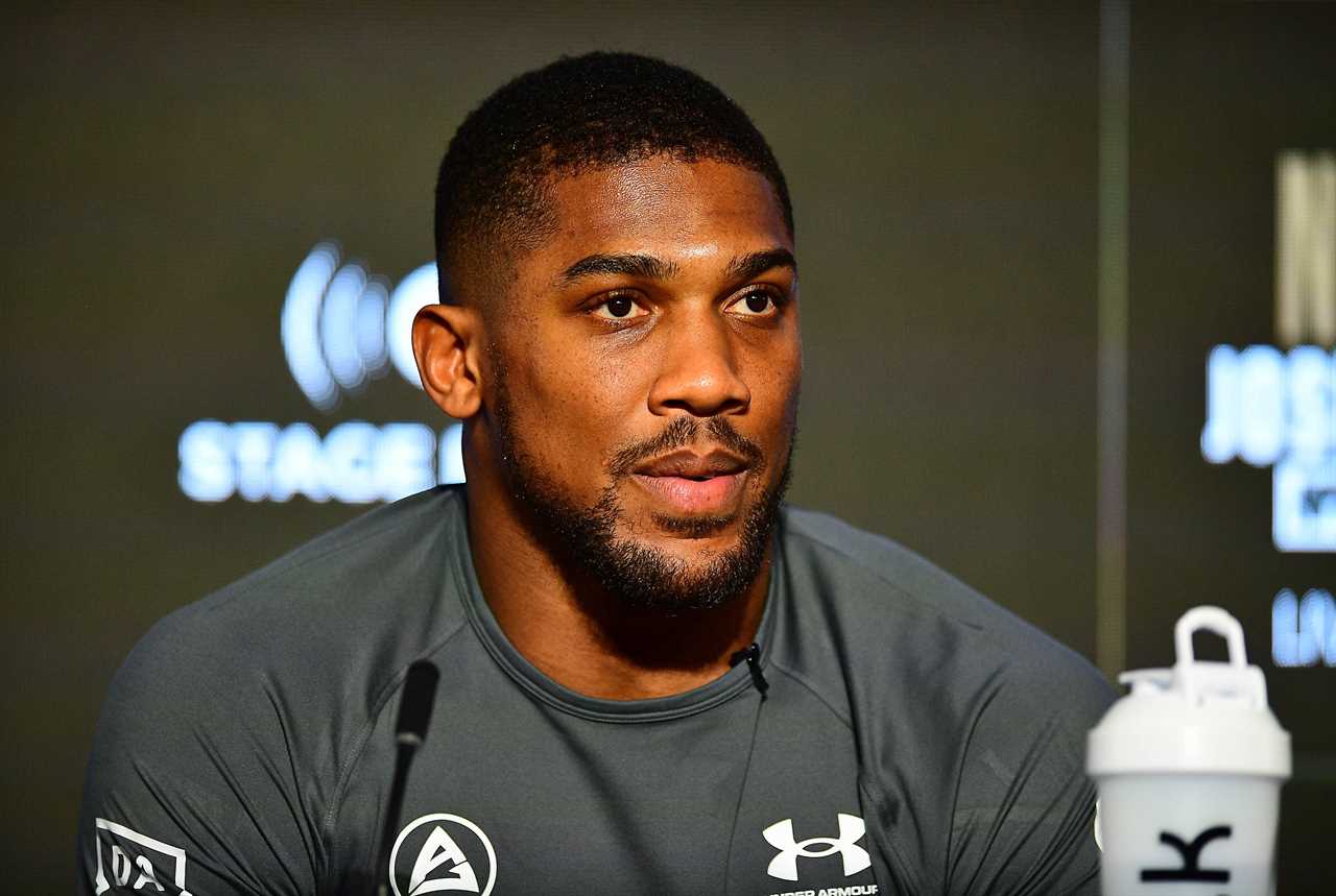 Pick the Phone Up - Anthony Joshua and Joe Joyce were offered a British blockbuster by Frank Warren in the summer.