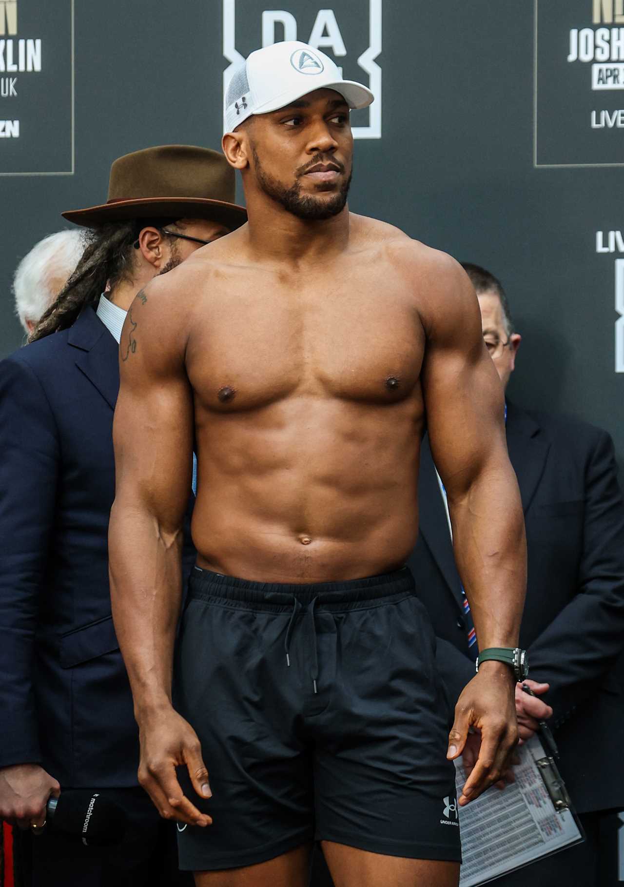 Anthony Joshua gives Jermaine Franklin a scary warning about what Brit stars can do when they're 'calm'