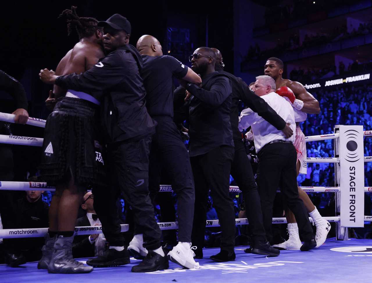 After an altercation with Franklin's crew, Tony Bellew, a former boxer, is taken away by Franklin's team.