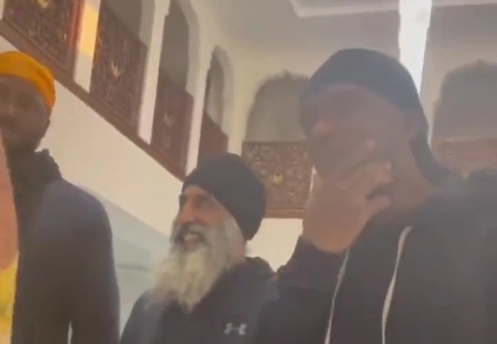 After visiting a mosque, KSI was spotted at a Sikh temple. This was in the aftermath of using a vile racial slur on YouTube.