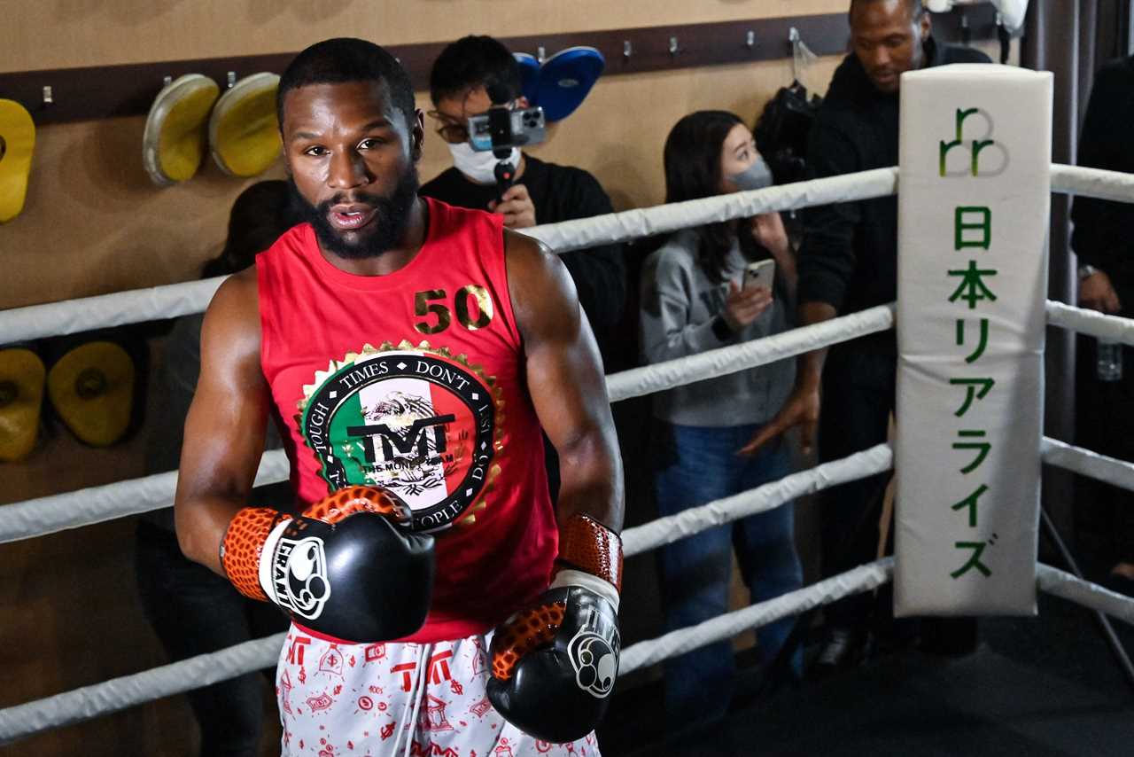 Georges St-Pierre, UFC legend, reveals that he is in talks to face Floyd Mayweather. However, he says that boxing legends must accept mixed-rules bouts