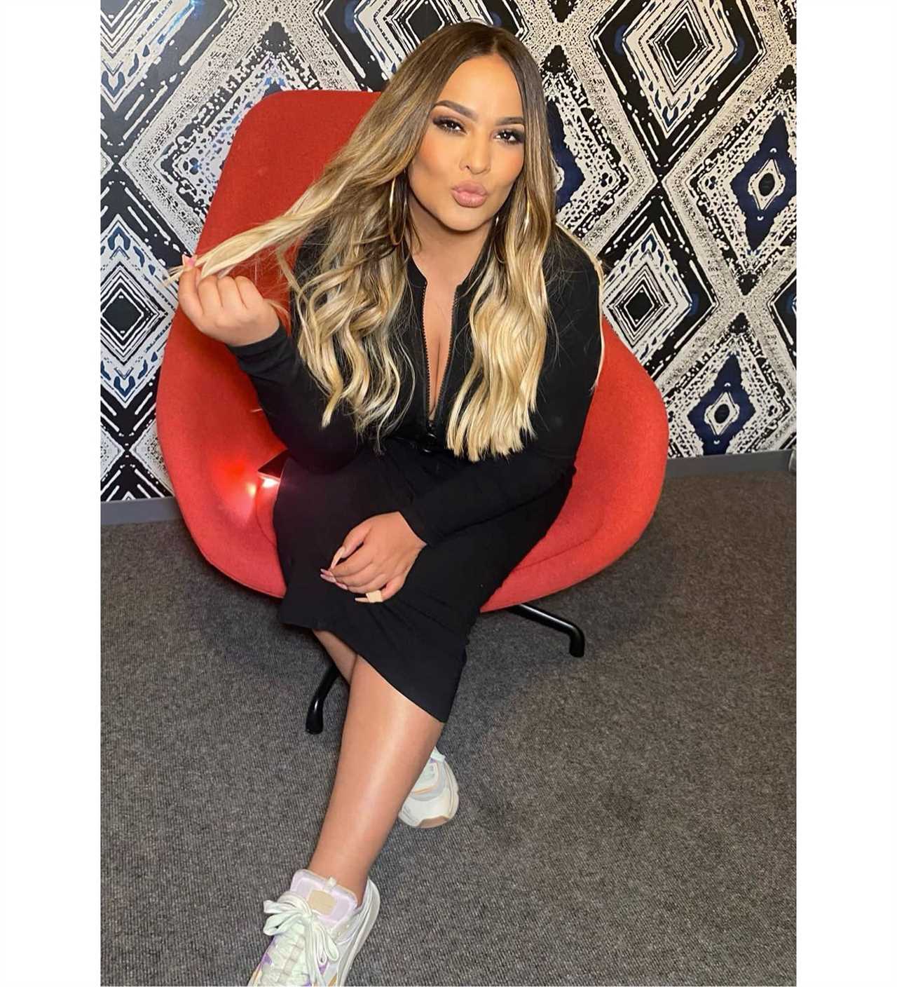 Ruiz Jr. was kicked out his house after a split with his wife. She disposed of his diamonds, clothes, and he moved on with a new woman