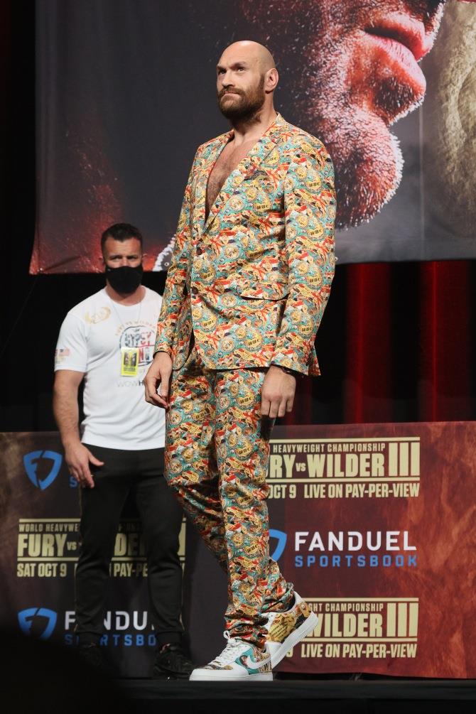 Comparison of Tyson Fury's and Andy Ruiz Jr.'s lifestyles: from PS60m combined fortune, mansions, car collections, and Wags