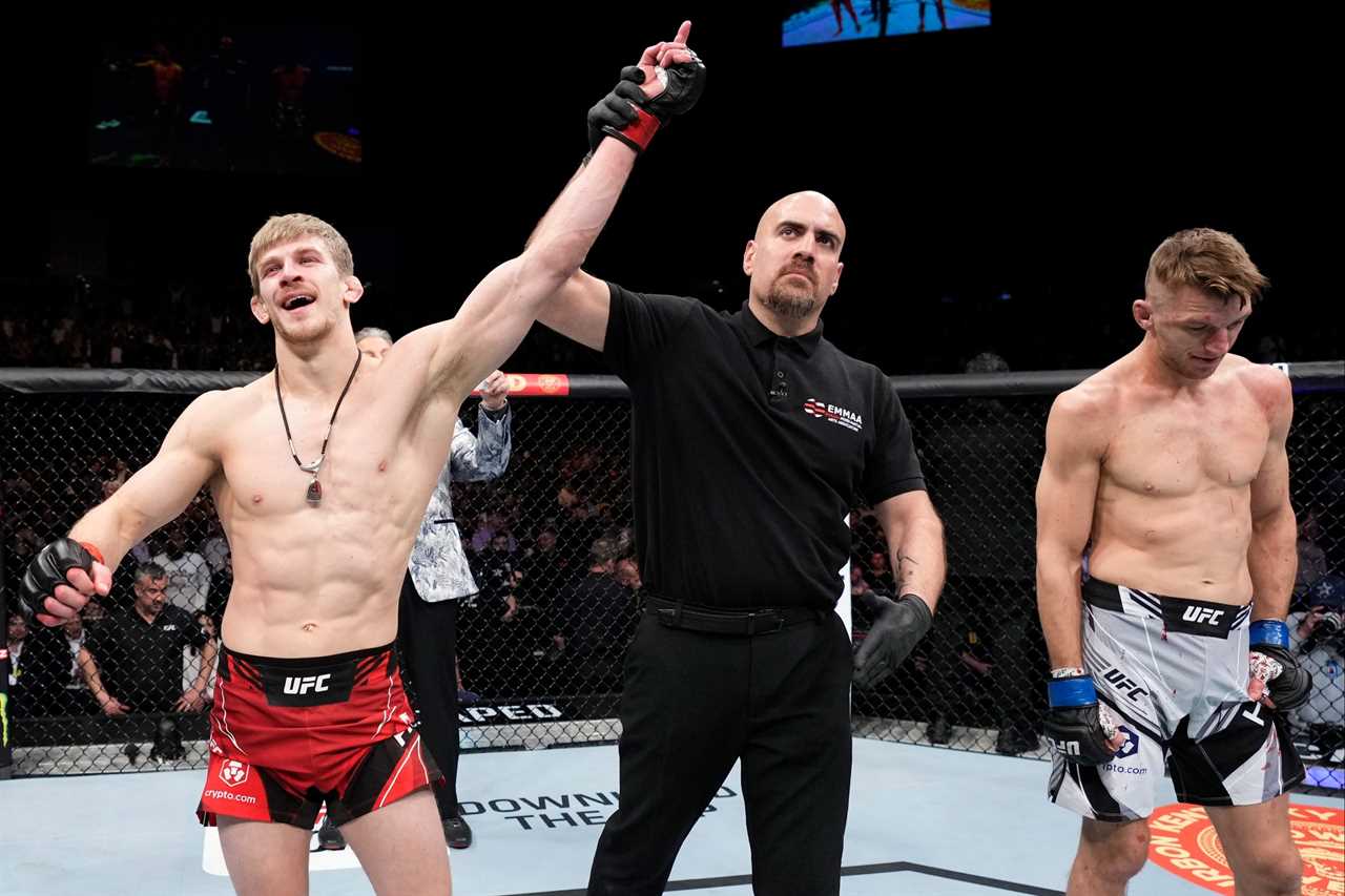 Arnold Allen is determined to be the first man to stop Max Holloway, as Britain bids for a title shot at UFC Kansas City
