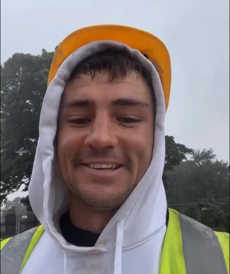 I am Britain's most hardworking boxer. On my days off, I run marathons, climb mountains and work as a roofer.
