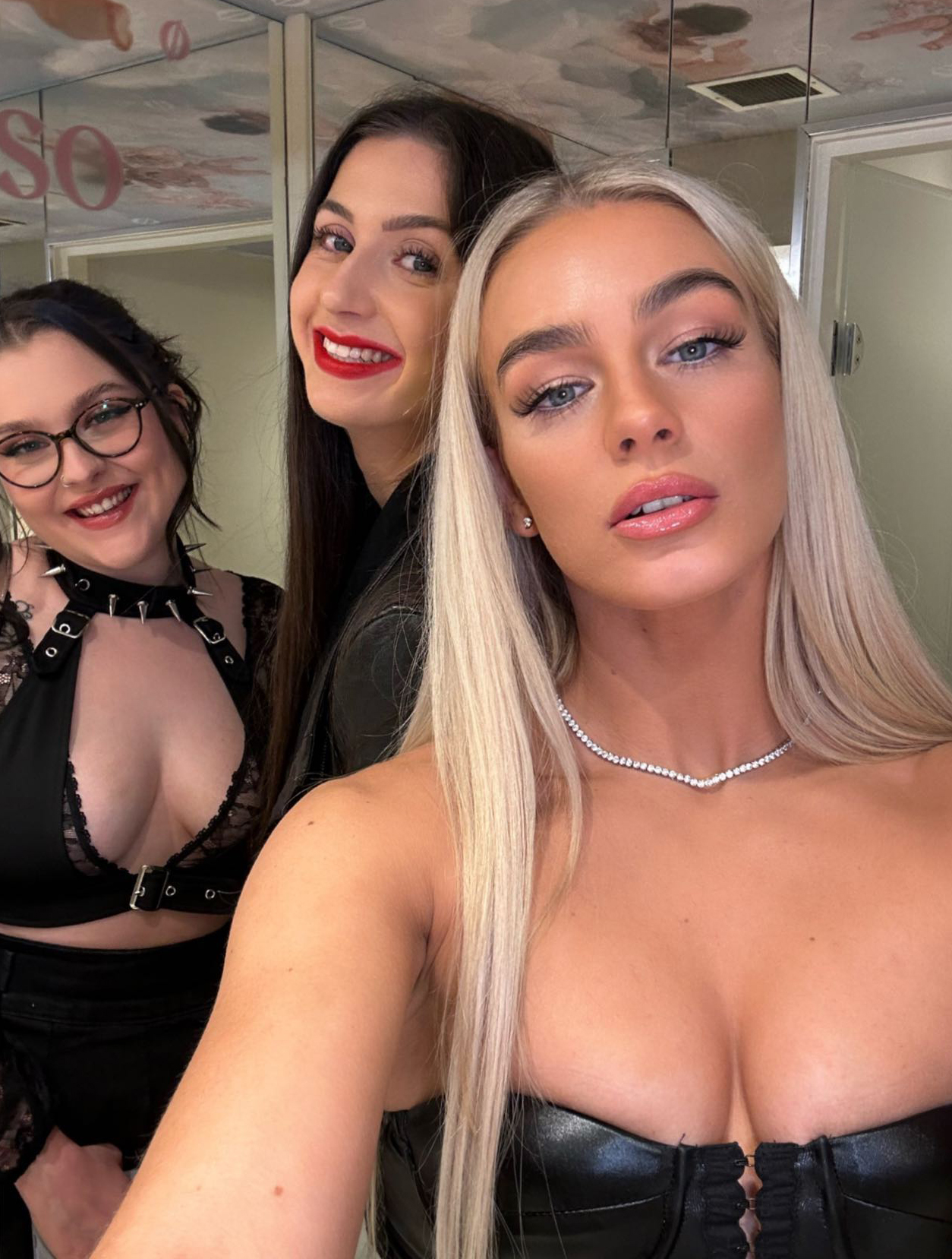 Sammy-Jo Luxton, MMA fighter and OnlyFans Star Sammy-Jo Luxton, joins the no bra club but holds her boobs in a tiny leather outfit