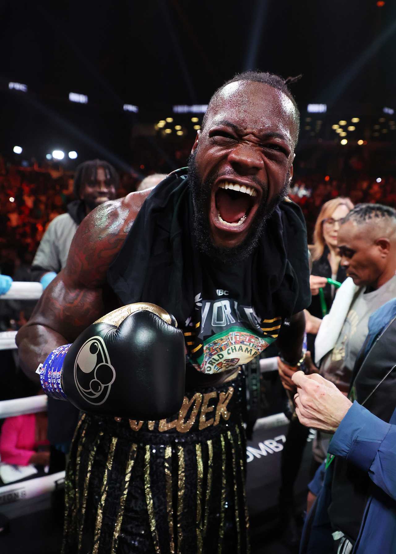BROOKLYN, NEW YORK - OCTOBER 15: Deontay Wilder celebrates after knocking out Robert Helenius in the first round during their WBC world heavyweight title eliminator bout at Barclays Center on October 15, 2022 in Brooklyn, New York. (Photo by Al Bello/Getty Images)