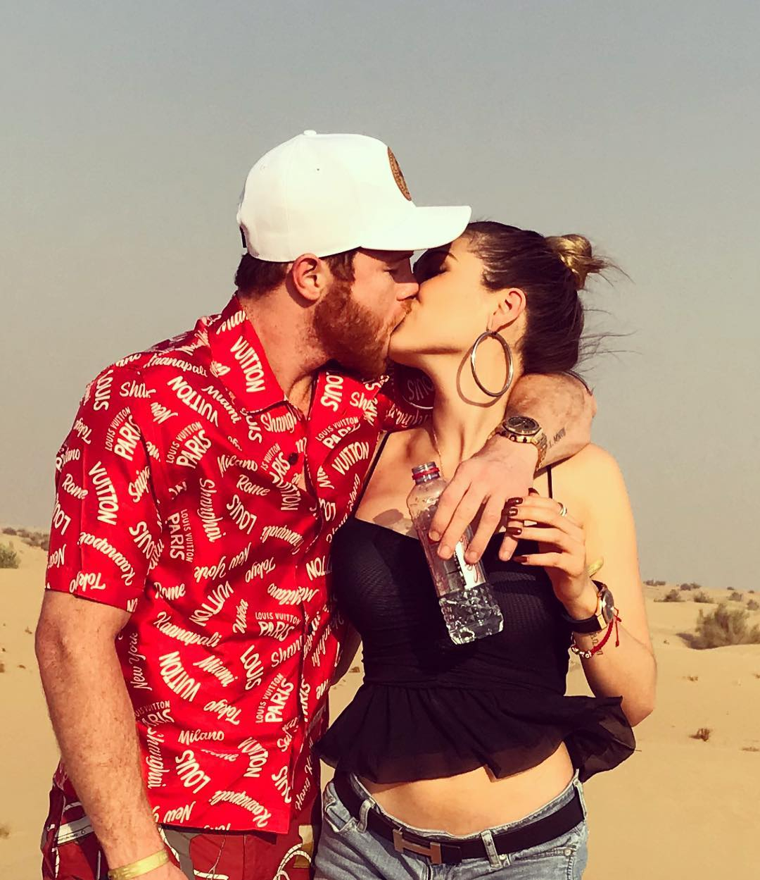 Canelo's wife Fernanda Alvarez has children with him?